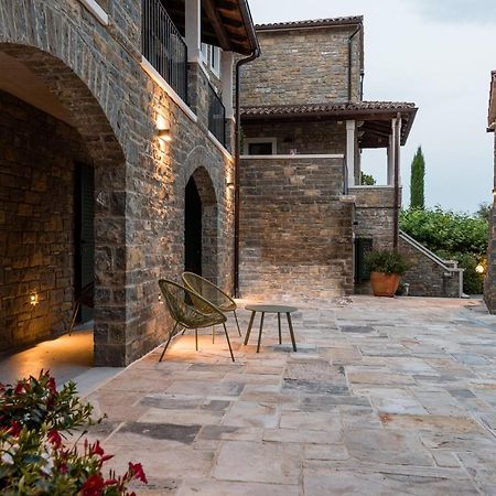 Adq Abbraccio Della Quercia Bed & Breakfast Buje Exterior foto